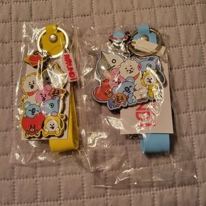 BTS BT21 Round 1 Exclusive Keychains set of 2